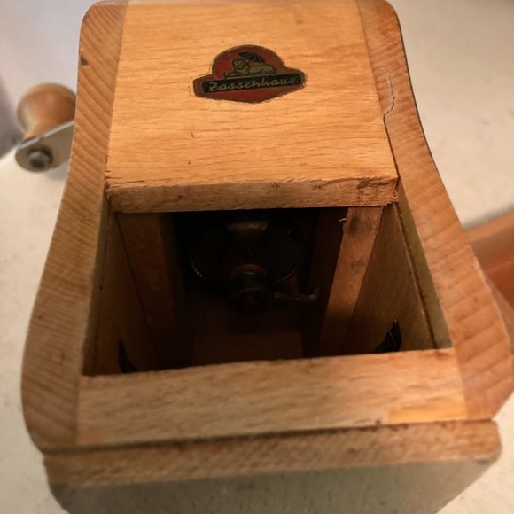 Zassenhaus coffee grinder - Picture 5 of 11